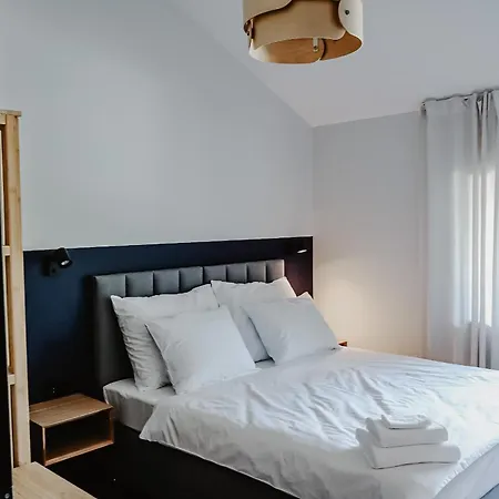 Janowe Miejsce Spotkan 住宿加早餐酒店 3*